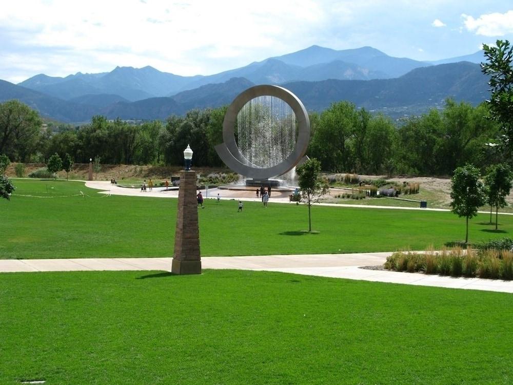 Alta Hotel Colorado Springs Bagian luar foto